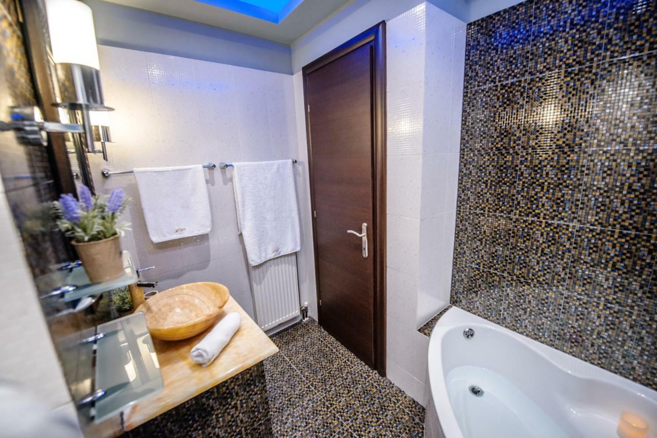 One Of A Kind Luxury In Center Near Helexpo Appartement *