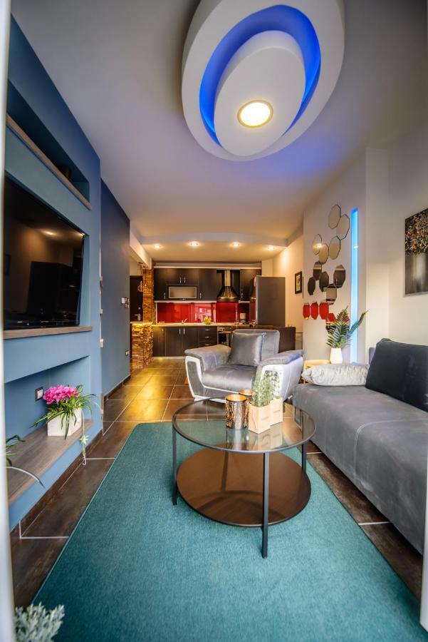 Apartment One Of A Kind Luxury In Center Near Helexpo