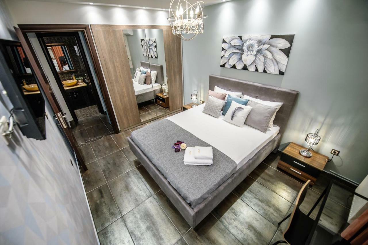Apartment One Of A Kind Luxury In Center Near Helexpo *
